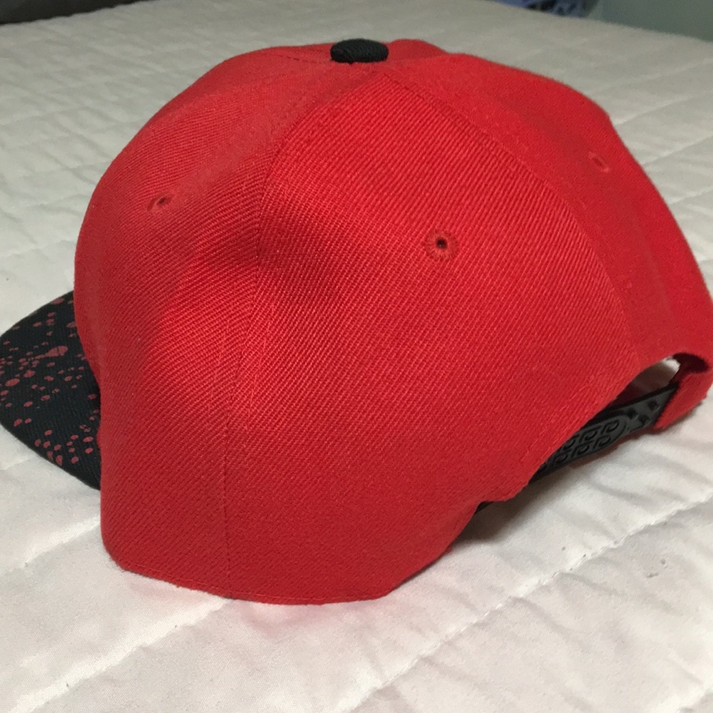 Hat - Picture 4 of 4